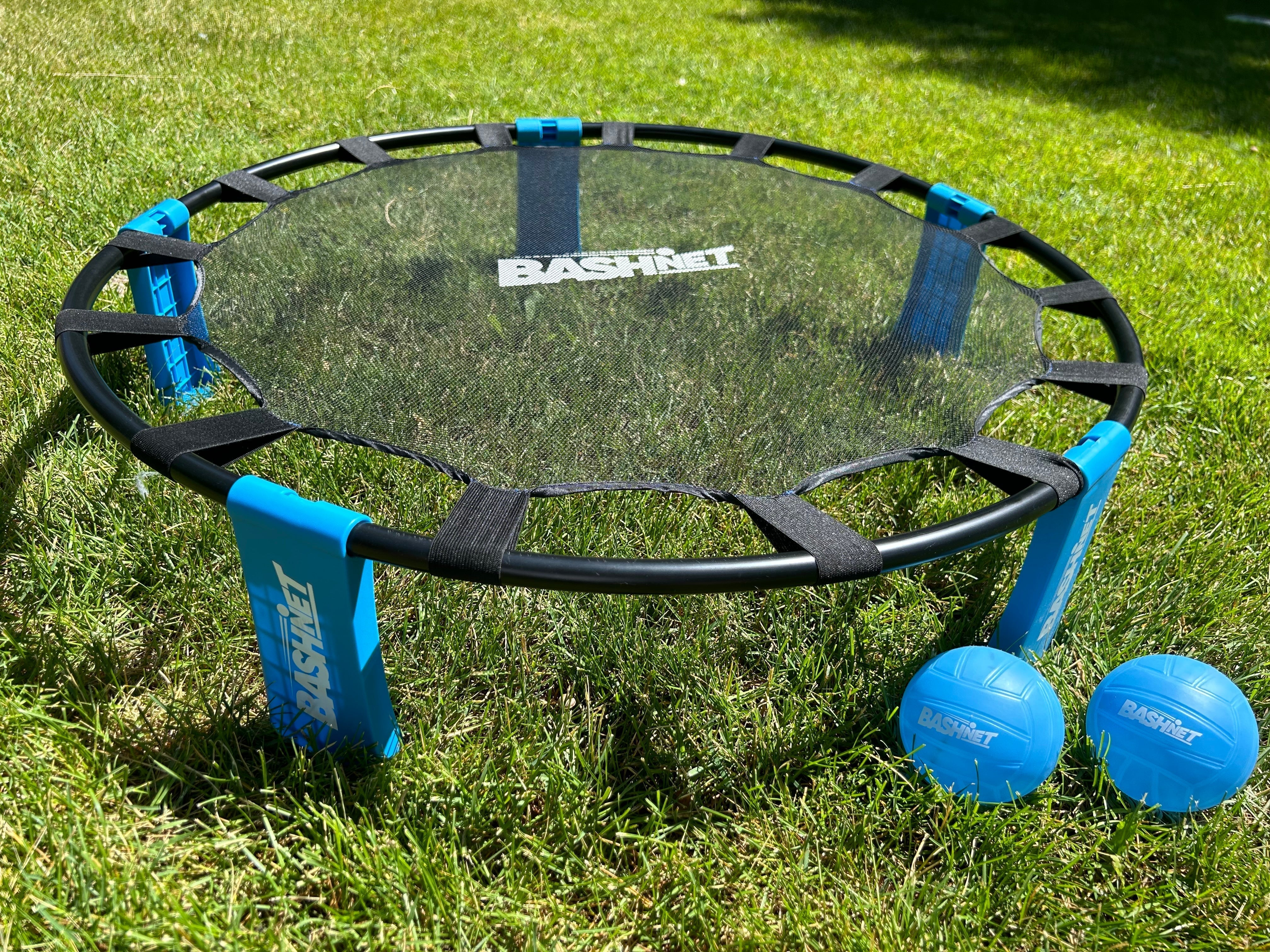 BASH-NET spikeball backyard game