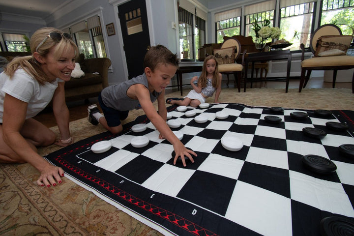 do you play giant checkers game